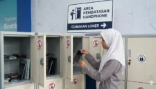 Ilustrasi - Kemenag Jambi Batasi HP di Madrasah.