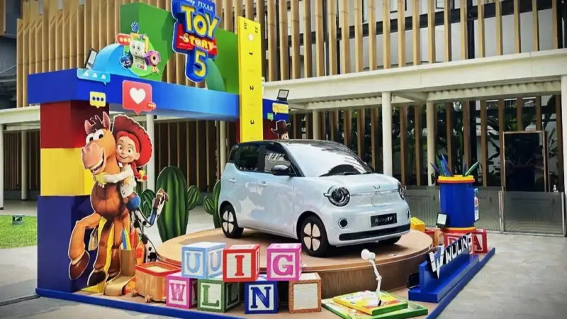 Wuling EV tampil perdana di Central Park Jakarta. (Wuling Motors)