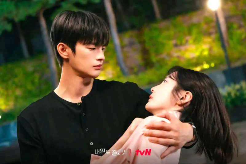 Park Ji Hyun dan Seo In Guk di Drama Korea See You At Work Tomorrow. (Instagram @tvn_drama)