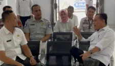 Gubernur Jambi Al Haris saat Sidak SAMSAT Tebo.