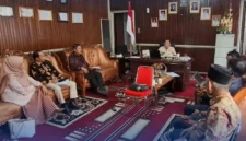 Plt. Kadis Pendidikan Kota Sungai Melakukan Rapat dengan Satuan Pendidikan.