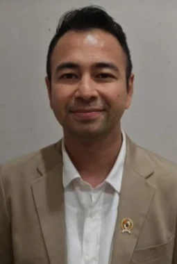 Terseret Kasus Korupsi Bea Cukai, Raffi Ahmad Bongkar Fakta di Balik Foto Blueray Cargo