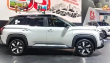 Mitsubishi Destinator hadir meramaikan segmen SUV keluarga tiga baris di Indonesia. (Foto: CNNIndonesia)