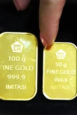 Harga Emas Antam Hari Ini Stabil di Rp2,71 Juta per Gram
