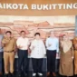 Wali Kota Bukittinggi, Ramlan Nurmatias, menerima kunjungan dari Duta Besar Republik Indonesia untuk Jepang, Nurmala Kartini Sjahrir, Selasa (02/6/2026).
