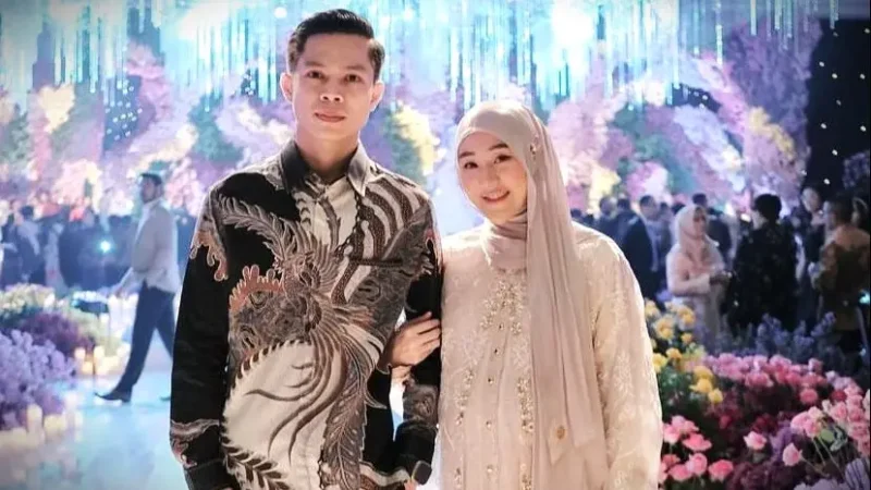 Larissa Chou dan Ikram Rosadi. (Foto: instagram)