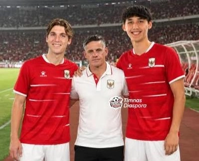 Luke Vickery dan Mitchell Baker bersama Pelatih Timnas,John Herdman. ist