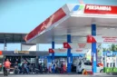 Antrian Pengisian BBM di SPBU Pertamina.