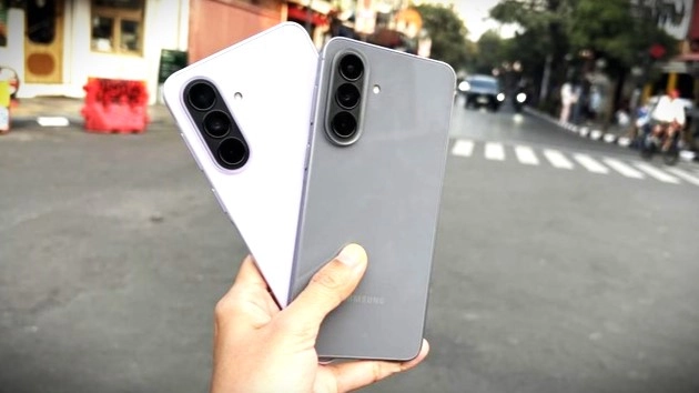 Samsung Galaxy A57 5G dan Galaxy A37 5G (Foto: detikINET)