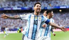 Lionel Messi saat berlaga bersama Timnas Argentina. (Foto: REUTERS/Claudia Greco)