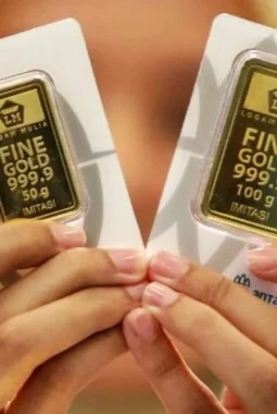 Harga Buyback Emas Antam Hari Ini Anjlok Rp43.000 Per Gram