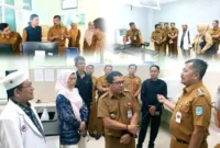 Kolase - Bupati Kerinci Monadi saat Meninjau RSUD Bukit Kerman.