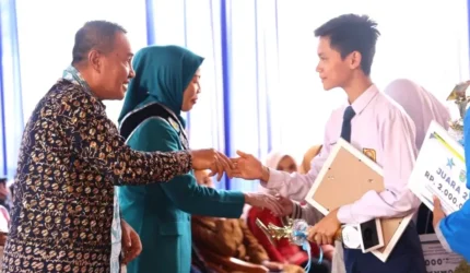 Wako Alfin Ajak Para Ayah Antar Anak di Hari Pertama Sekolah