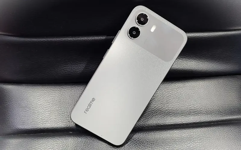 realme P4 Lite. Medcom