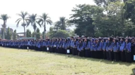ASN Kota Sungai Penuh Mengikuti Upacara di Lapangan Merdeka.