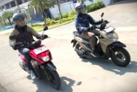 Komparasi Suzuki Nex Crossover dan Honda Beat Street. (KOMPAS.com)