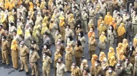 ASN Pemkot Surabaya di Balai Kota, Kamis (9/4/2026).(DOKUMEN/PEMKOT SURABAYA)