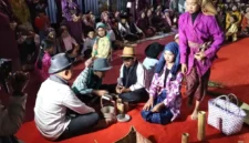 Pergelaran Seni Budaya Semalam di Laheak Luhah Rio Jayo.