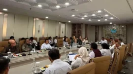 Wali Kota Sungai Penuh, Alfin, S.H., didampingi Gubernur Jambi, Dr. H. Al Haris, S.Sos., M.H., melakukan audiensi dengan Kementerian Lingkungan Hidup, di Jakarta.