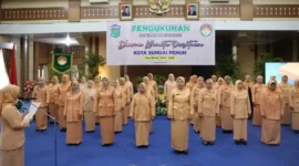 Pengukuhan Pengurus DWP Masa Bakti 2024–2029. (Foto: Prokopim Kota Sungai Penuh)