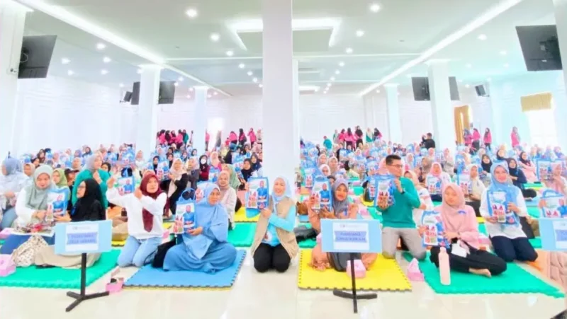 Wali Kota Sungai Penuh, Alfin saat Menghadiri Gebyar Kelas Ibu Hamil, Tekankan Pencegahan Stunting Sejak Masa Kehamilan.