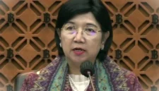 Destry Damayanti diangkat sebagai Pejabat Sementara Gubernur Bank Indonesia (BI) menggantikan Perry Warjiyo. (Tangkapan Layar YouTube)
