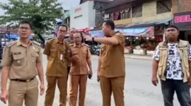 Bupati Merangin M. Syukur saat Meninjau Pasar Lereng dan Pasar Bawah Bangko.
