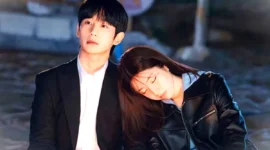 Jung Hae In dan Ha Young di Drama Our Sticky Love. (Instagram @netflixkr)