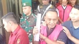 Salah seorang terdakwa saat dilakukan penahanan oleh Kejari Sungai Penuh.