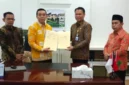 Rektor IAIN Kerinci, Dr. H. Jafar Ahmad, S.Ag., M.Si., saat melakukan kerja sama dengan Balai Bahasa Provinsi Jambi.