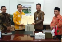 Rektor IAIN Kerinci, Dr. H. Jafar Ahmad, S.Ag., M.Si., saat melakukan kerja sama dengan Balai Bahasa Provinsi Jambi.