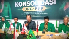 Alvia Santoni Pimpin  Rapat Konsolidasi DPC PPP Kota Sungai Penuh. ist