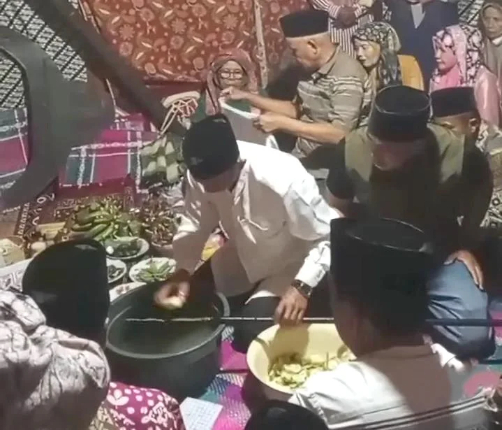 Prosesi Penyucian Benda Pusaka di Luhah Rio Jayo.