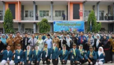 Gubernur Jambi Dr. H. Al Haris, S.Sos., MH secara resmi membuka Pengenalan Kehidupan Kampus bagi Mahasiswa Baru (PKKMB) Poltekkes Kemenkes Jambi Tahun Akademik 2026/2027.