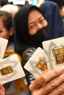 Harga Emas Antam Hari Ini Turun Ke Rp2.641.000 Per Gram