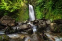 ilustrasi curug (pexels.com/Kadier Jilan). Curug Tersembunyi di Gunung Slamet
