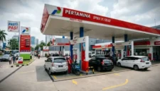 Ilsutrasi Suasana di SPBU.