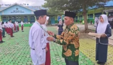 Kepala MTsN 1 Kota Sungai Penuh Soni indra Membuka MMATAMUDA.