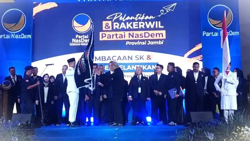Pelantikan pengurus DPW NasDem Provinsi Jambi periode 2026-2031 di Ratu Convention Center (RCC)Sabtu (8/8/2026). Syarif Fasha yang juga anggota DPR RI dilantik menjadi Ketua DPW NasDem Provinsi Jambi. (Foto: Tribunjambi)