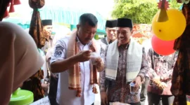 Bupati Kerinci Monadi, bersama Kakankemenag Kerinci Pahrizal saat Kegiatan Harlah ke-89, Pensi dan Expo IX MTsN 6 Kerinci.