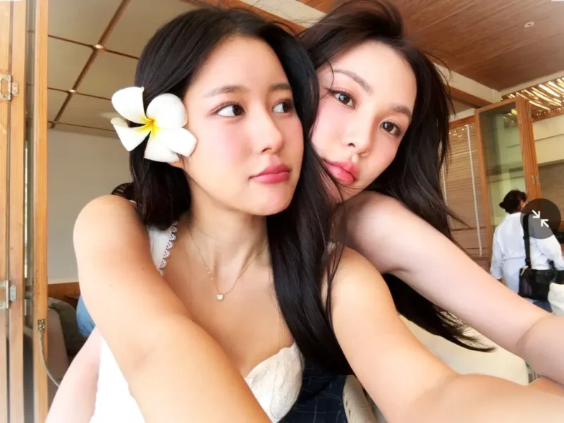 Ciize Rutricha dan Kapook Ploynira (Foto: Instagram/ciizezphr)
