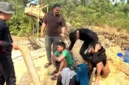 Dua Pemuda Pelaku Peti di Tanah Pemkab Merangin Diamankan Polres Merangin. (Foto: Humas Polres Merangin)