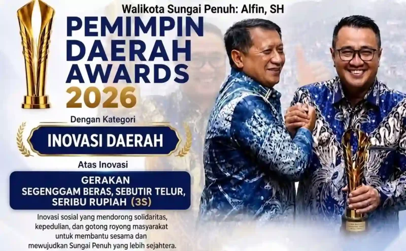 Kolase Foto – Wali Kota Sungai Penuh Alfin, saat Menerima Penghargaan Pemimpin Daerah Award.