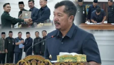 Kolase – Bupati Kericni Monadi Menyampaikan Pendapat Akhir KUA-PPAS Perubahan 2026.