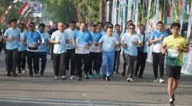 Gubernur Jambi Dr. H. Al Haris, S.Sos., M.H., bersama Kapolda Jambi, Ketua DPRD Provinsi Jambi dan para Bupati dan Wali Kota se-Provinsi Jambi saat mengikuti Presisi Merdeka Run 2026.