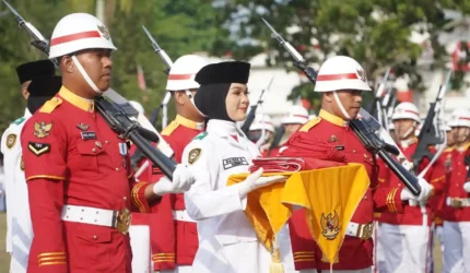 Raisha Nienda Pembawa Baki HUT ke-81 RI di Jambi