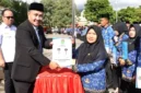 Wali Kota Sungai Penuh, Alfin, saat Penyerahan SK PPPK  Kota Sungai Penuh.